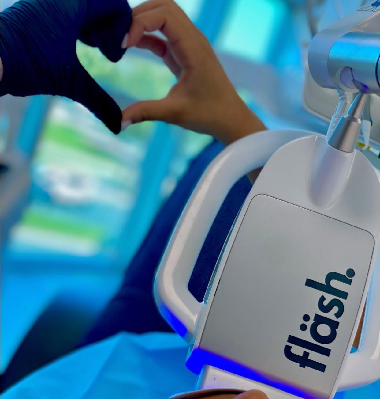 Fläsh advanced dental technology at Cabinet Dr. Berrada